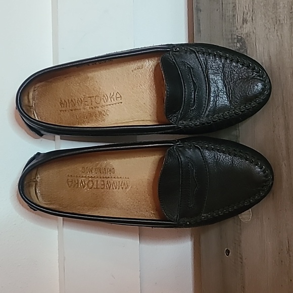 minnetonka loafers womens